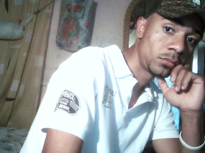 Date this pretty Dominican Republic man Luis from Santo Domingo DO6786