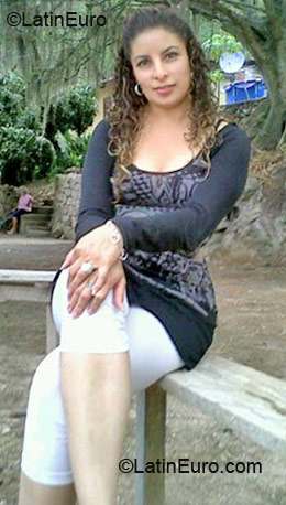 Date this hot Honduras girl Wendy from Tegucigalpa HN291