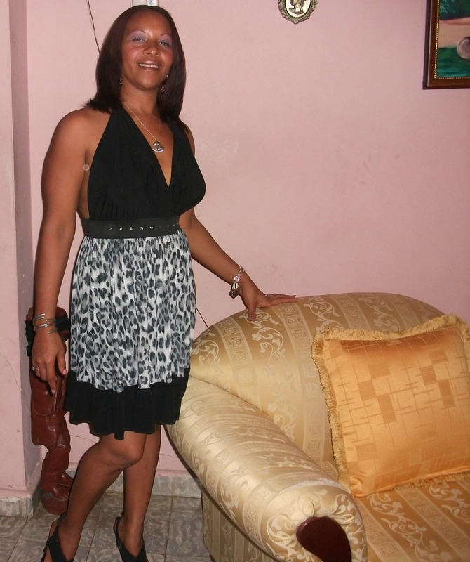 Date this foxy Dominican Republic girl Adelayda from Santiago DO6932