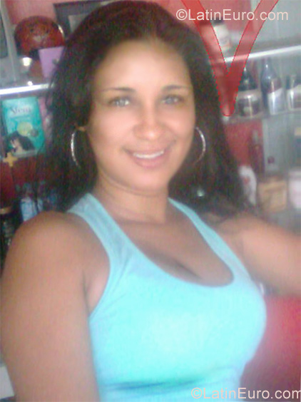 Date this hard body Brazil girl Michele from Recife BR4834
