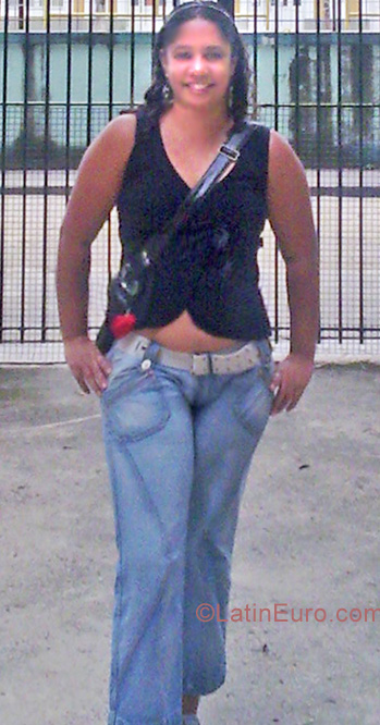 Date this georgeous Brazil girl Daniele from Volta Redonda BR4846