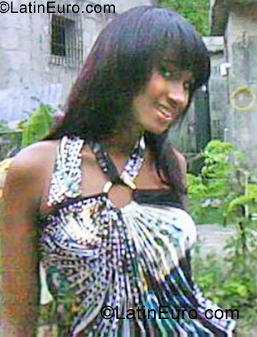 Date this voluptuous Dominican Republic girl Lisbeth from Bonao DO6978