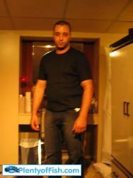 Date this georgeous Canada man Gian from Toronto CA361