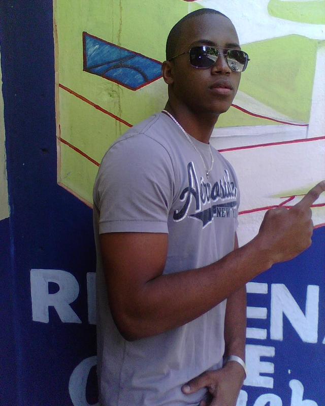 Date this voluptuous Dominican Republic man Alex from Santo Domingo DO7029