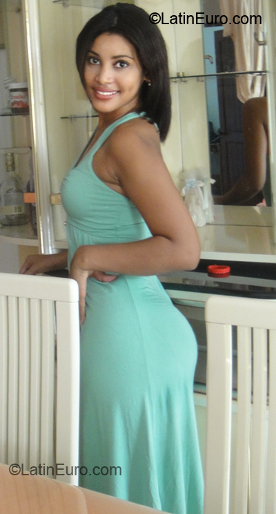 Date this fun Dominican Republic girl Licy from Santo Domingo DO22991