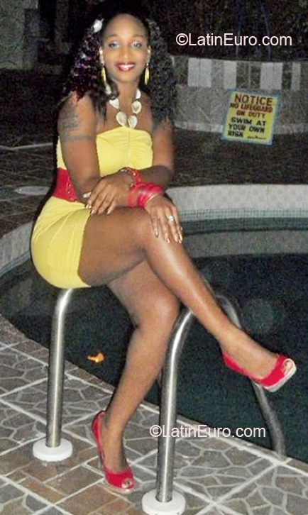 Date this sultry Jamaica girl Andetor from Hanover, Jamaica JM216