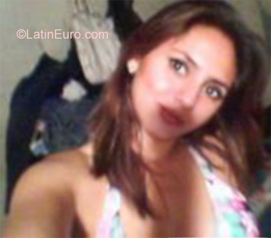 Date this athletic Ecuador girl Cinthya from Manta EC96