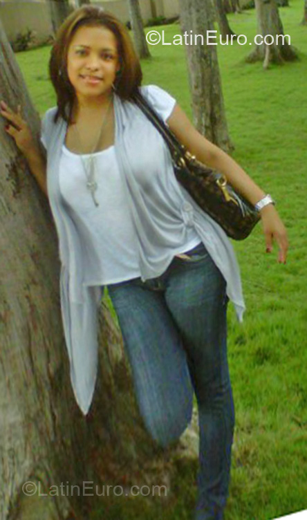 Date this nice looking Dominican Republic girl Maria from Puerto Plata DO7222