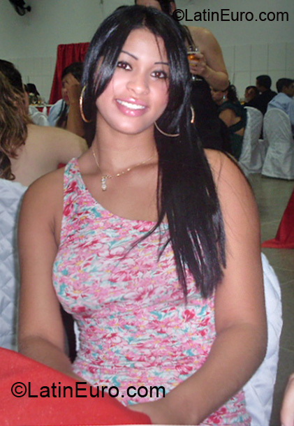 Date this cute Brazil girl Camila from Presidente Prudente BR5054