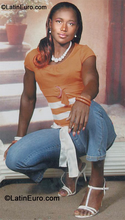 Date this georgeous Jamaica girl Latoya from St. James JM590