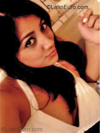 Date this voluptuous Ecuador girl Diana from Portoviejo EC99