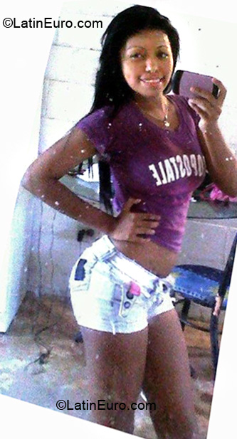 Date this beautiful Colombia girl Lizet from Barranquilla CO6843