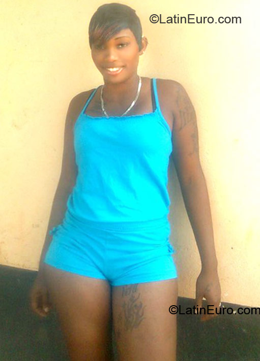 Date this sultry Jamaica girl Lisa from Kingston JM236