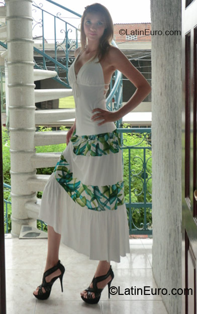 Date this stunning Colombia girl Yuri from Cali CO6925