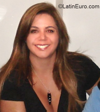 Date this voluptuous Colombia girl Margarita from Bogota CO7010