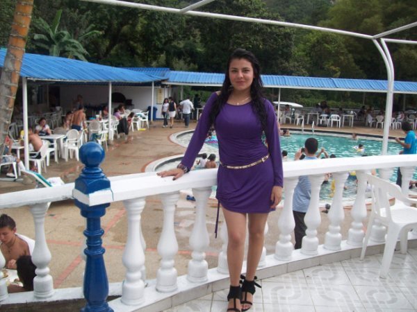Date this young Colombia girl Carolina from Bogota CO7013