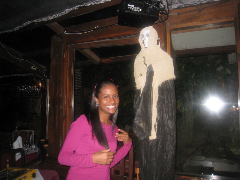 Date this happy Costa Rica girl Brenda from Santiago CR88