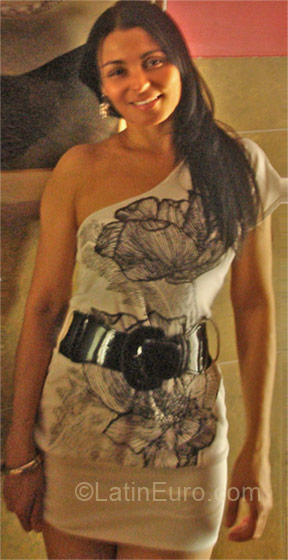 Date this stunning Panama girl Zeina from Panama City PA100