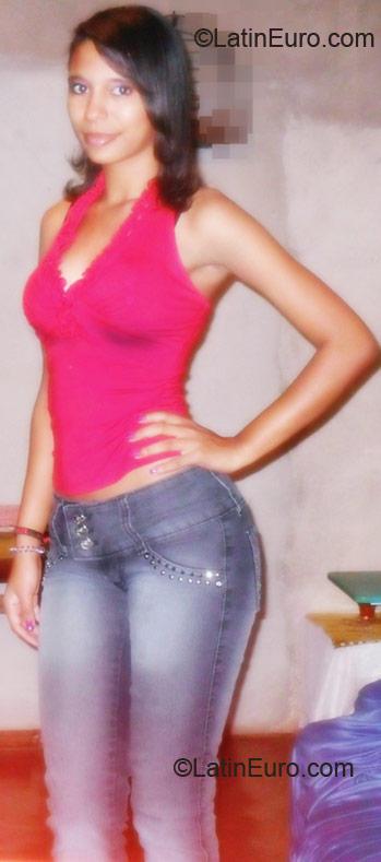 Date this sensual Brazil girl Maah from Campinas BR5359