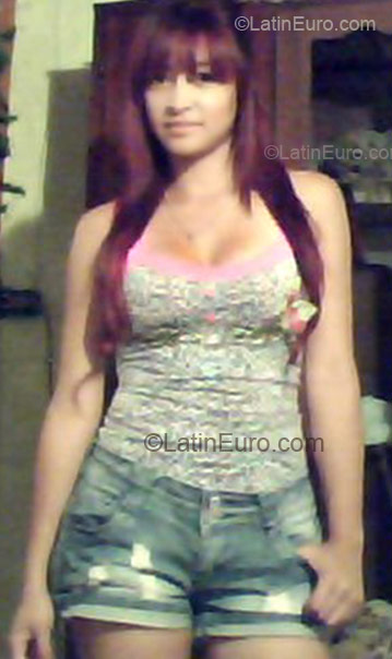 Date this fun Colombia girl Andrea from Pereira CO7080