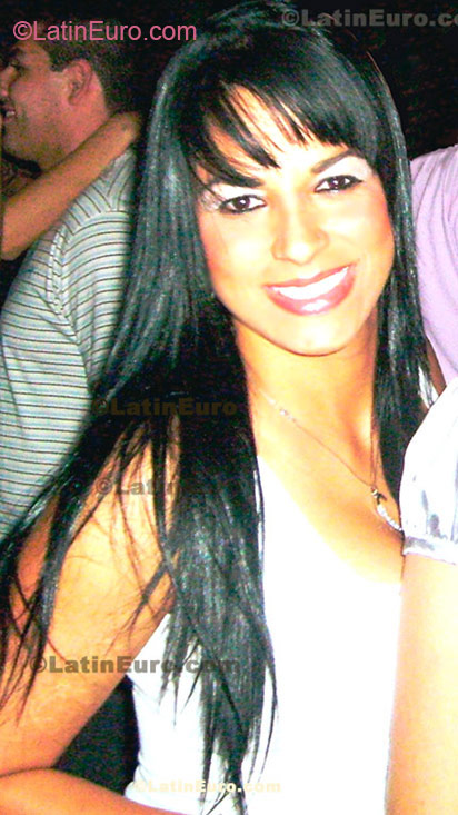 Date this good-looking Brazil girl Cristiane from Santos BR5400