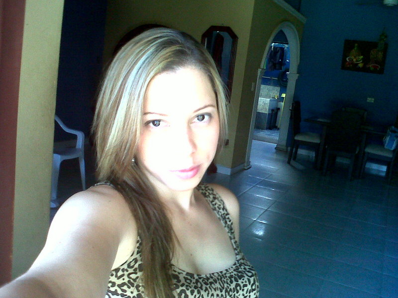 Date this attractive Colombia girl Erika from Medellin CO7124