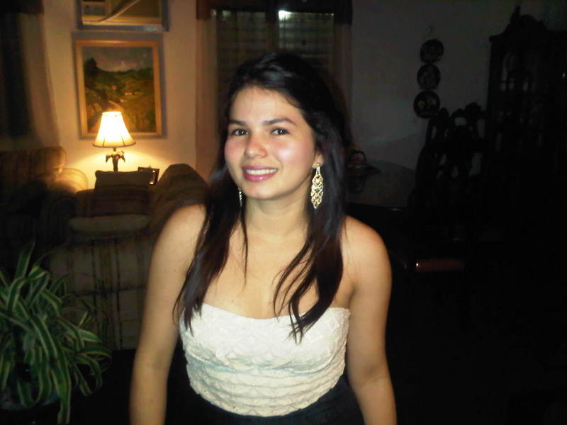 Date this foxy Honduras girl Dicxi from Honduras HN330