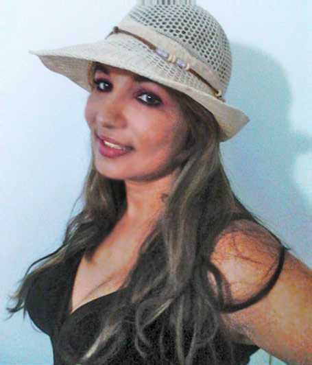Date this good-looking Colombia girl Sandra from Cartagena CO7190