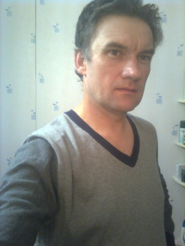 Date this gorgeous Belgium man Daniel from Lessines BE67