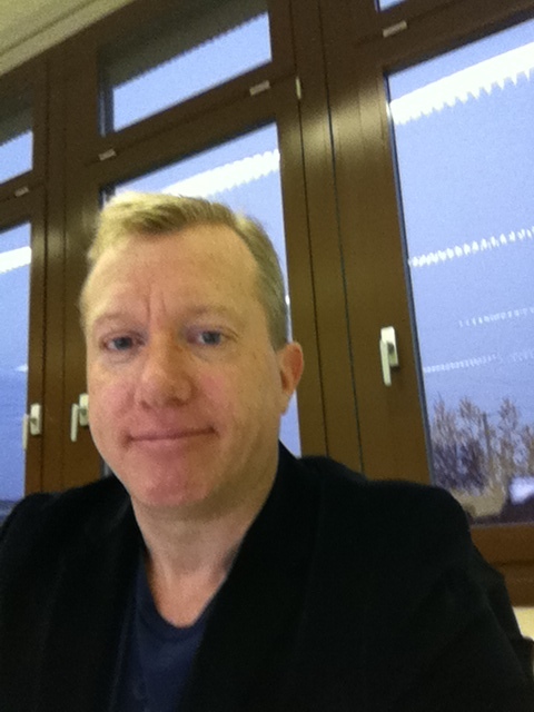 Date this happy Switzerland man Jeroen from Zurich CH85