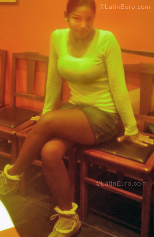 Date this funny Colombia girl Johana E. from Bogota CO7383