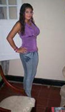 Date this attractive Colombia girl Madeleydis from Barranquilla CO7390