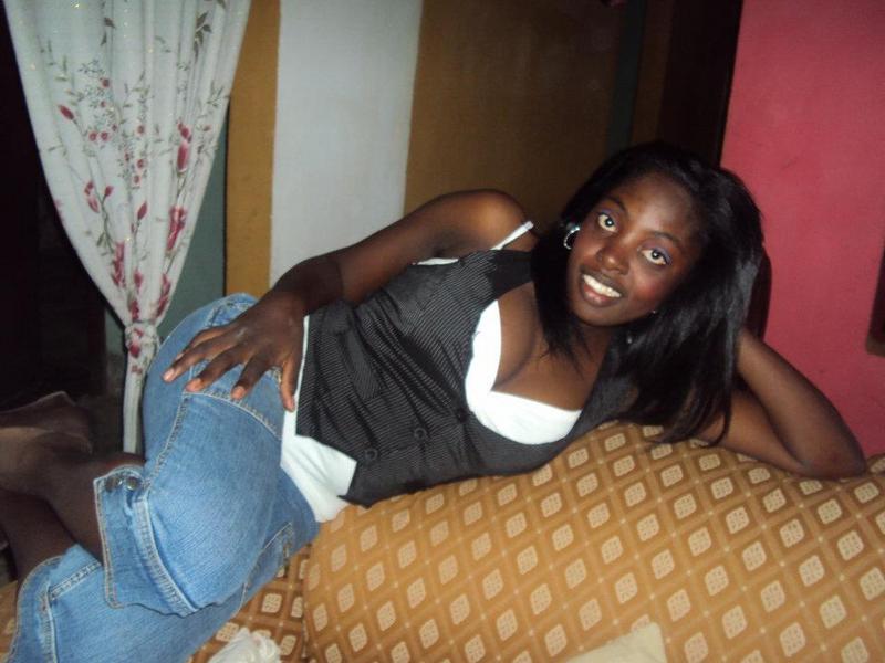 Date this voluptuous Haiti girl Maritza from Mao HT25