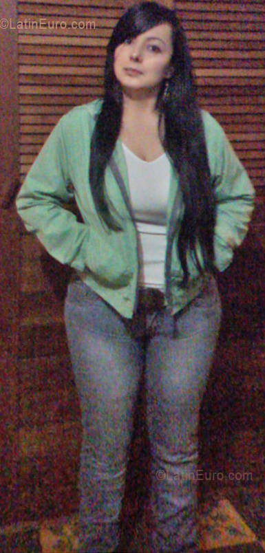 Date this lovely Colombia girl Dana from La Ceja CO7406