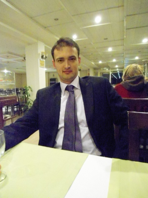 Date this georgeous Turkey man Cihan from Izmir TR58