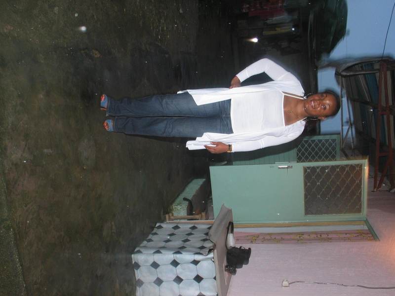 Date this foxy Cameroon girl Gaelle from Douala CM113