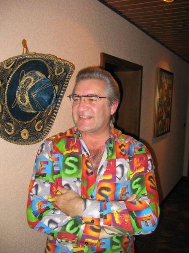 Date this tall United States man Anthony from New York US10717