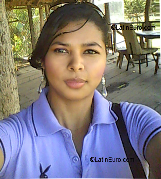 Date this cute Honduras girl Tifany from Tegucigalpa HN354