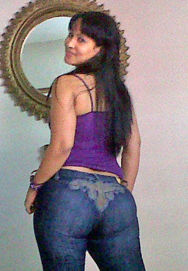 Date this cute Dominican Republic girl Ivelisse from Santo Domingo DO8430