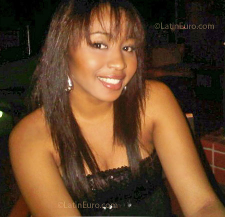 Date this beautiful Colombia girl Lucy from Medellin CO7536