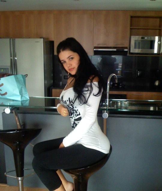 Date this sultry Colombia girl Evanyelyn from Bogota CO16122