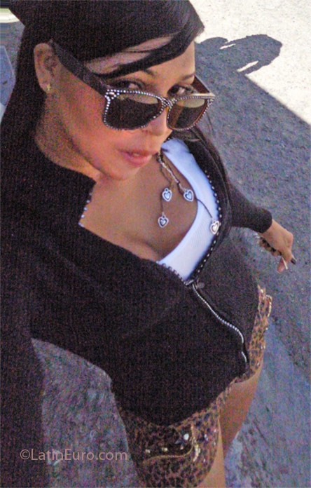 Date this funny Dominican Republic girl Romery from Maria Trinidad Sanchez DO9200