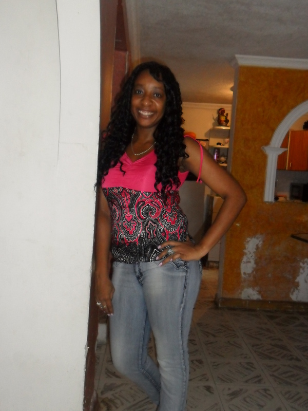 Date this happy Colombia girl YENNY ASPRILLA from Cali CO7570