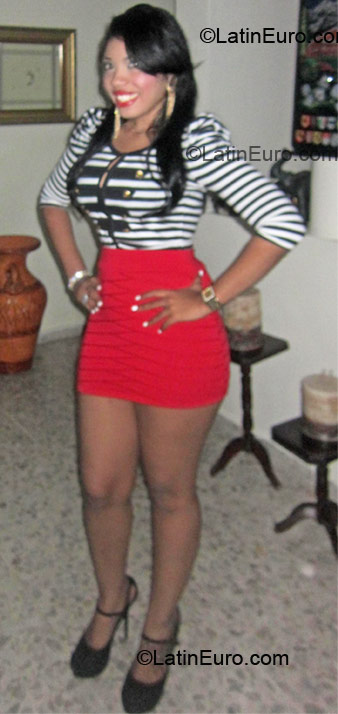 Date this charming Dominican Republic girl Natalie from San Cristobal DO8683