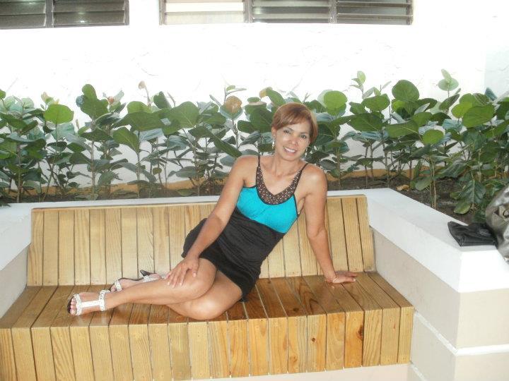 Date this tall Dominican Republic girl Yesly from Santo Domingo DO8719