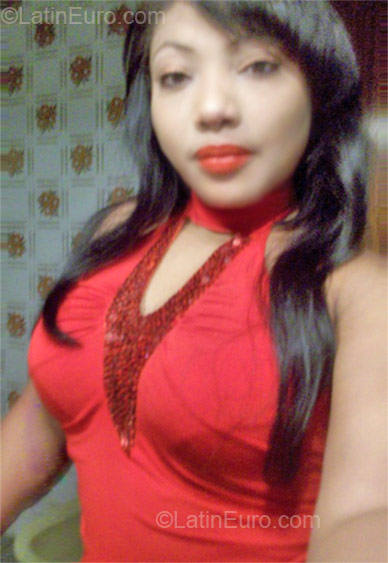 Date this athletic Spain girl Jessica2323 from Valencia ES197