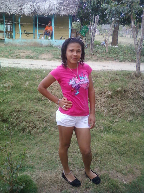 Date this sultry Dominican Republic girl BELLA IRIS from Santiago DO8827