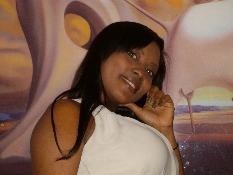 Date this lovely Honduras girl Pamela naomi from Barcelona HN369