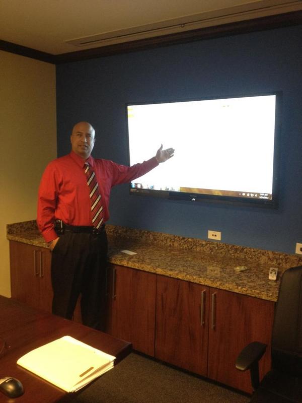 Date this georgeous United States man MAXIMUS from Miami BR5973