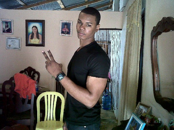 Date this young Dominican Republic man Bratini01 from Santo Domingo DO9056